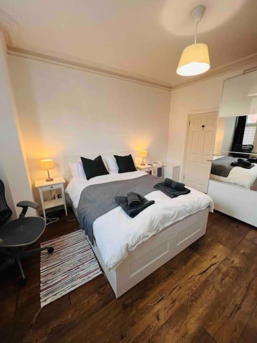 Lovely 2 Bedroom Ground Floor Flat With Garden. London Exterior photo