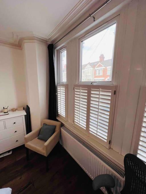 Lovely 2 Bedroom Ground Floor Flat With Garden. London Exterior photo