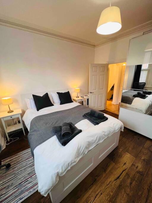 Lovely 2 Bedroom Ground Floor Flat With Garden. London Exterior photo