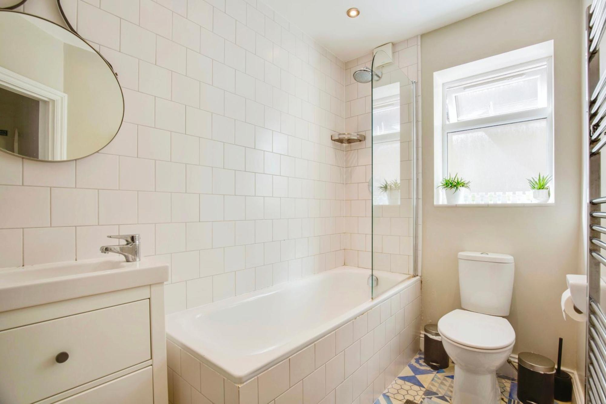 Lovely 2 Bedroom Ground Floor Flat With Garden. London Exterior photo