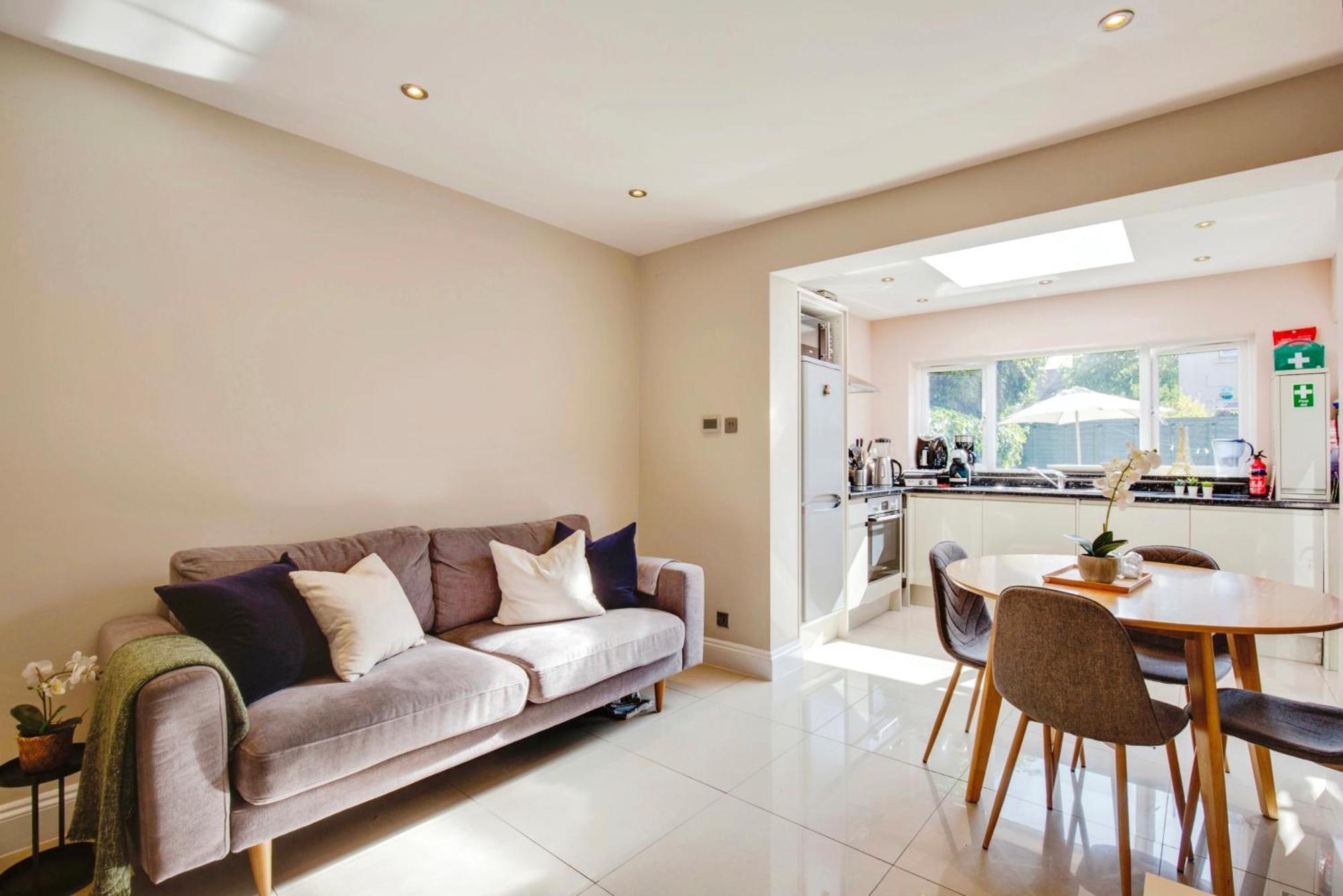 Lovely 2 Bedroom Ground Floor Flat With Garden. London Exterior photo