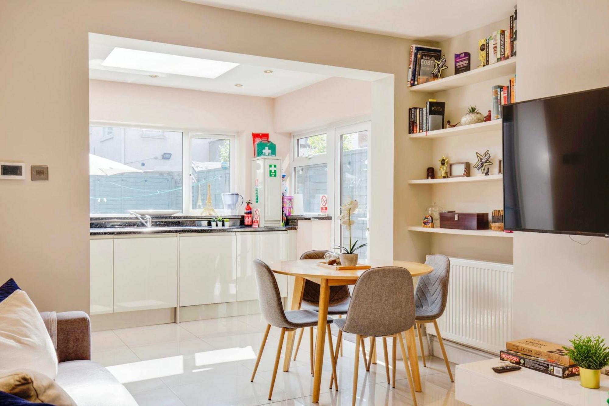 Lovely 2 Bedroom Ground Floor Flat With Garden. London Exterior photo